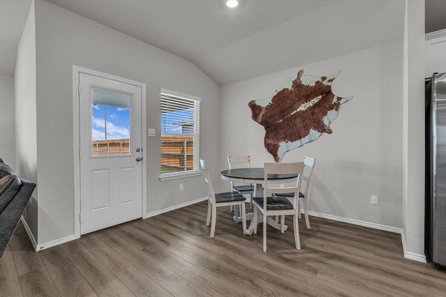 Furnished interior view inside a new home in , Lorena (Image 9).