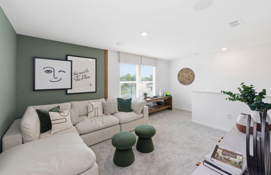 Representative furnished interior of a home built from the Mill Run by Pulte Homes in Reagan Landing, Bradenton (Image 13).