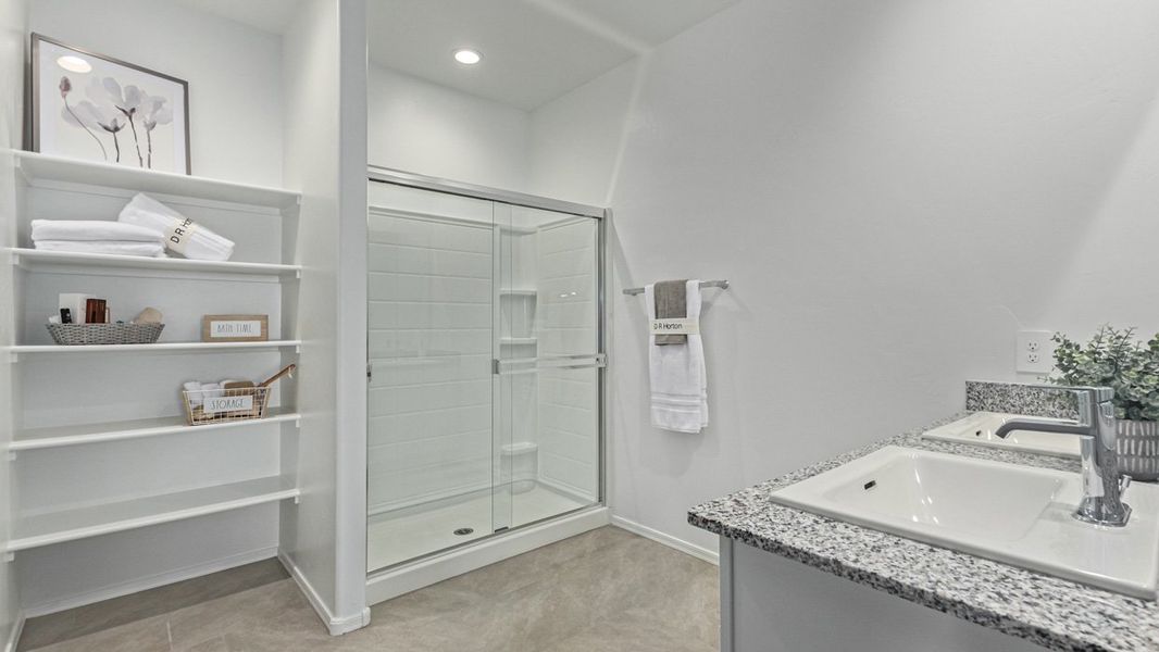 Image 45 representing the Kingston by D.R. Horton in Sycamore Vista, Vail, AZ.