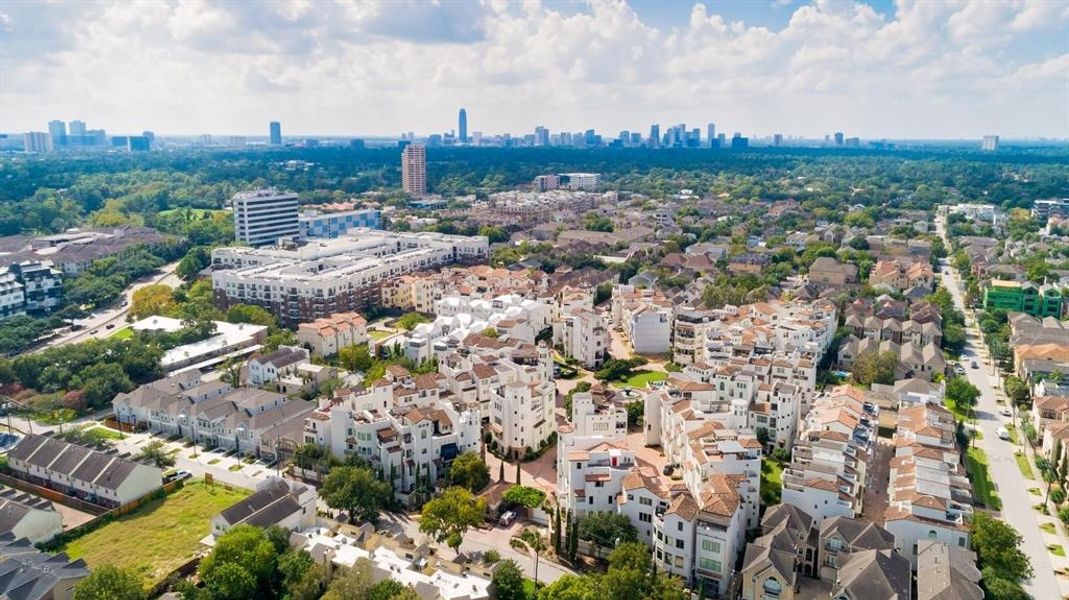 Image 15 of a home in Caceres. Image 15 of a home in Caceres.
