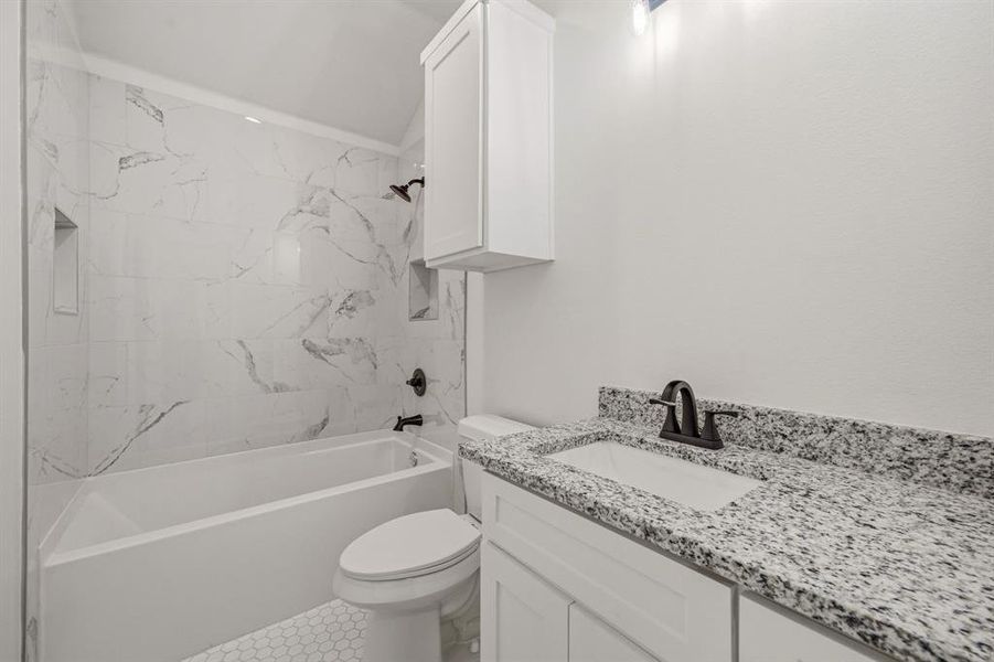 Furnished interior view inside a new home in , Weatherford (Image 7).