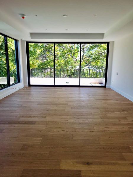 Spacious, unfurnished interior of a new home in , South Miami (Image 43). Spacious, unfurnished interior of a new home in , South Miami (Image 43).