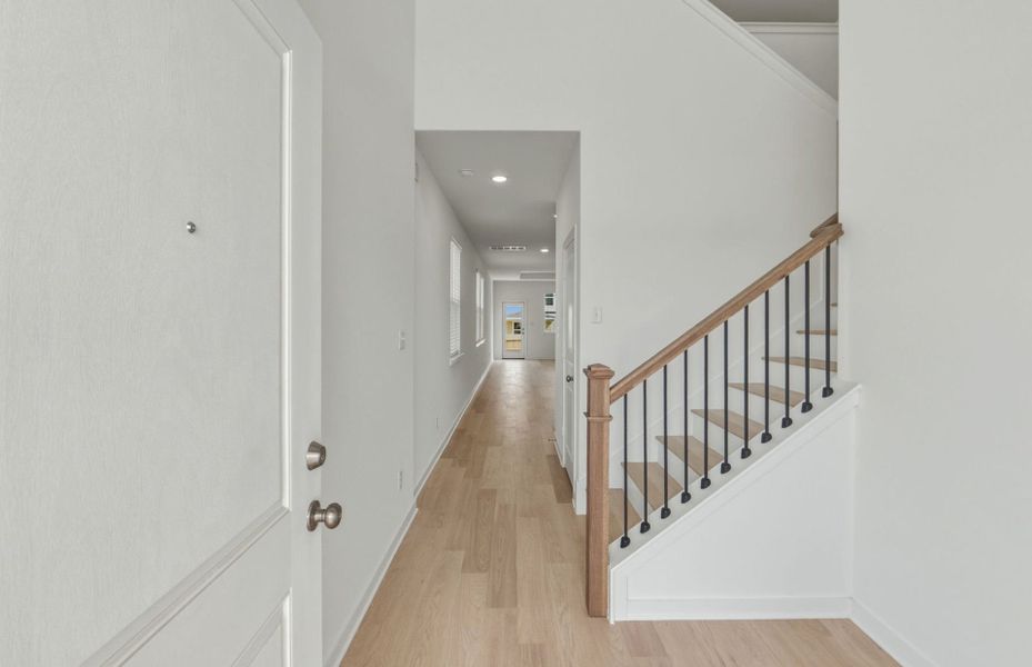 Spacious, unfurnished interior of a new home in Sunfield, Buda (Image 31). Spacious, unfurnished interior of a new home in Sunfield, Buda (Image 31).
