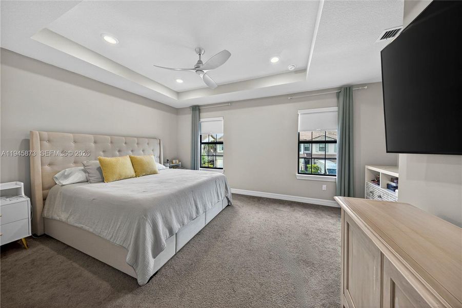 Furnished interior view inside a new home in , Oakland Park (Image 16).