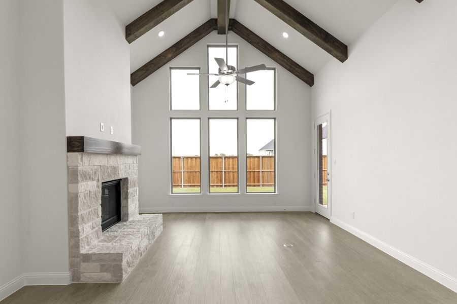 Spacious, unfurnished interior of a new home in Nelson Lake, Rockwall (Image 15).