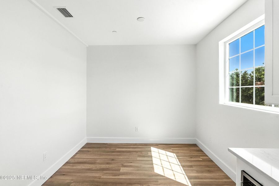 Spacious, unfurnished interior of a new home in , St. Augustine (Image 32).