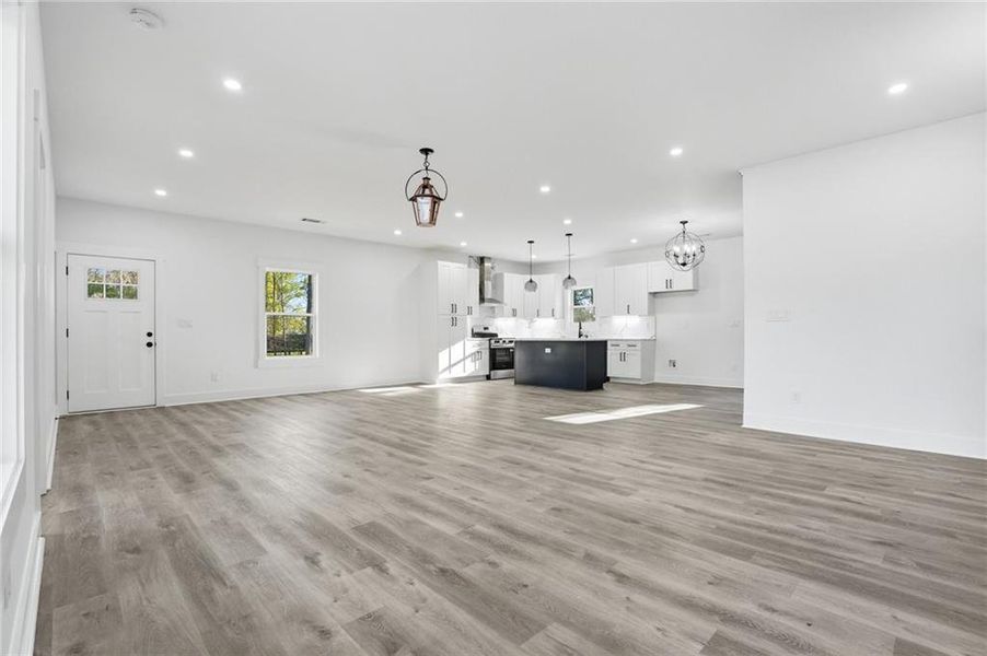 Spacious, unfurnished interior of a new home in , Griffin (Image 12).