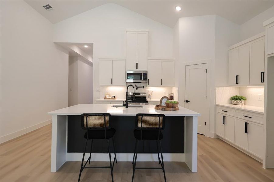 Furnished interior view inside a new home in , Fort Worth (Image 7). Furnished interior view inside a new home in , Fort Worth (Image 7).