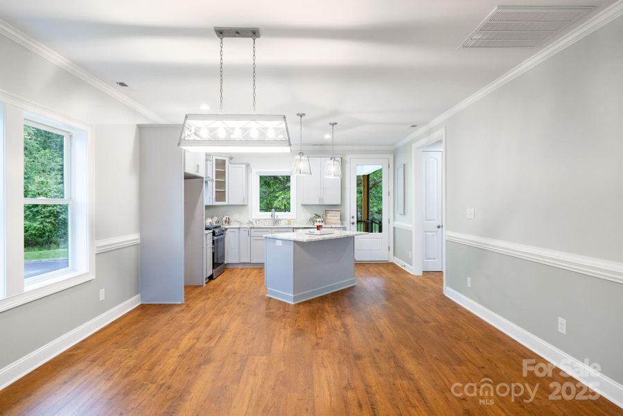 Image 32 of a home in .