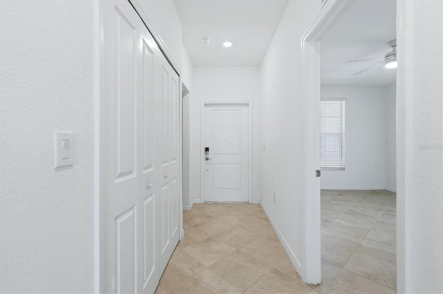 Spacious, unfurnished interior of a new home in , Venice (Image 31).
