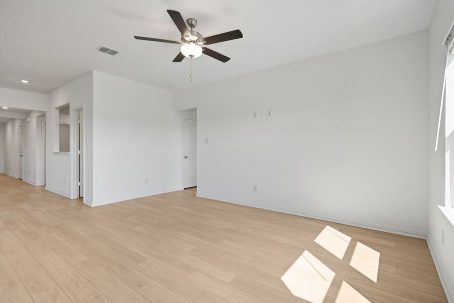 Spacious, unfurnished interior of a new home in River Ridge, Crandall (Image 15). Spacious, unfurnished interior of a new home in River Ridge, Crandall (Image 15).