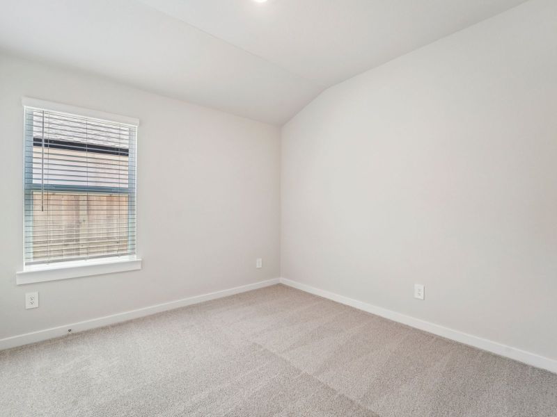 Spacious, unfurnished interior of a new home in Montgomery Oaks - Premier, Conroe (Image 12).