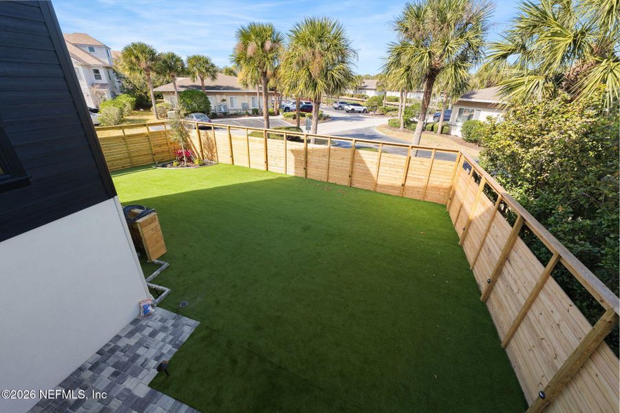 Exterior details and patio area of a home in , Jacksonville Beach (Image 29).