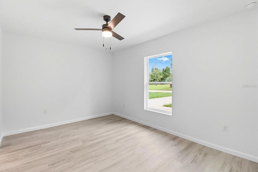 Spacious, unfurnished interior of a new home in , Dunnellon (Image 38).