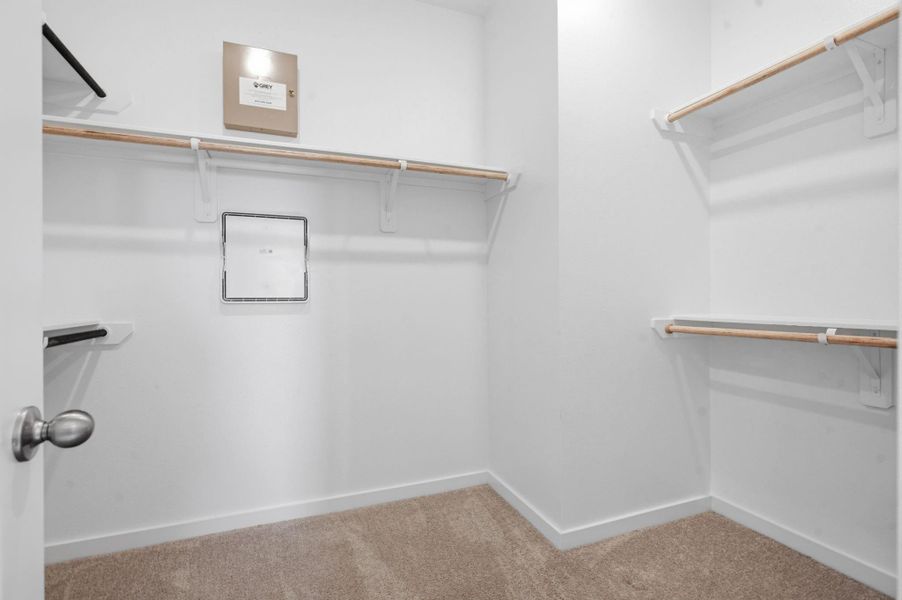 Spacious, unfurnished interior of a new home in , Rosharon (Image 36).