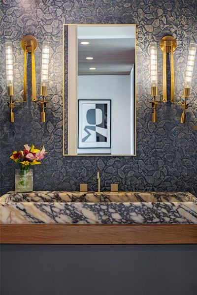 Furnished interior view inside a new home in , Dallas (Image 19). Furnished interior view inside a new home in , Dallas (Image 19).