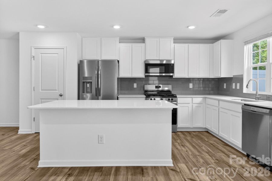 Furnished interior view inside a new home in Bakers Creek, Kannapolis (Image 8).