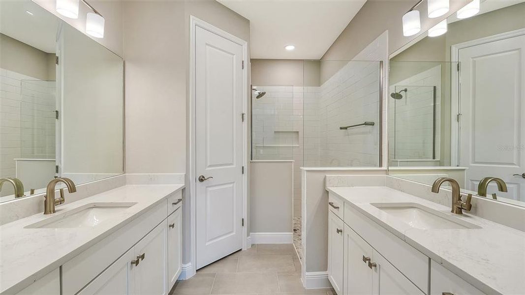 Furnished interior view inside a new home in Windward, Lakewood Ranch (Image 13).
