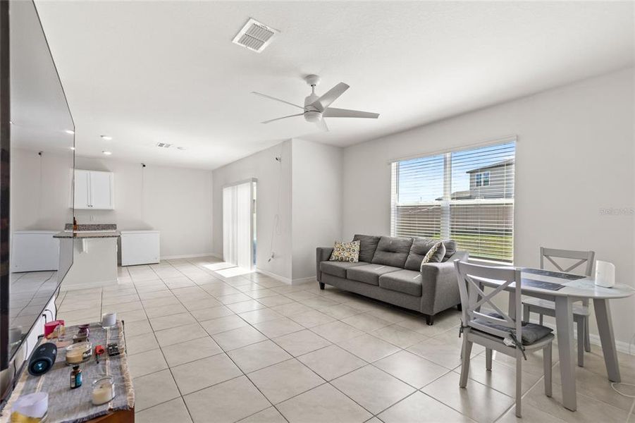 Furnished interior view inside a new home in Eden Hills, Lake Alfred (Image 7).