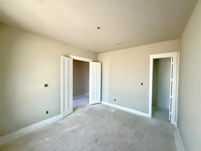 Spacious, unfurnished interior of a new home in Katy Lakes, Katy (Image 11). Spacious, unfurnished interior of a new home in Katy Lakes, Katy (Image 11).