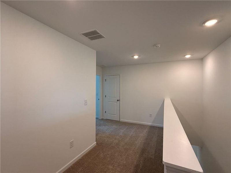 Spacious, unfurnished interior of a new home in Leydenview, Mableton (Image 34).