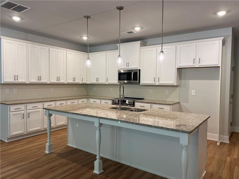 Furnished interior view inside a new home in The Park at Gainesville Township, Gainesville (Image 11). Furnished interior view inside a new home in The Park at Gainesville Township, Gainesville (Image 11).