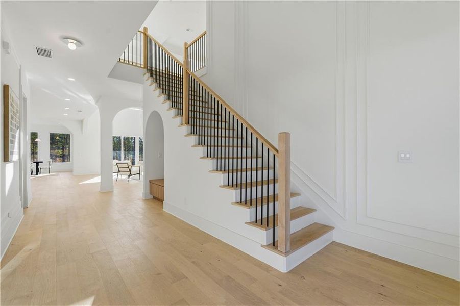 Spacious, unfurnished interior of a new home in , Lawrenceville (Image 19).