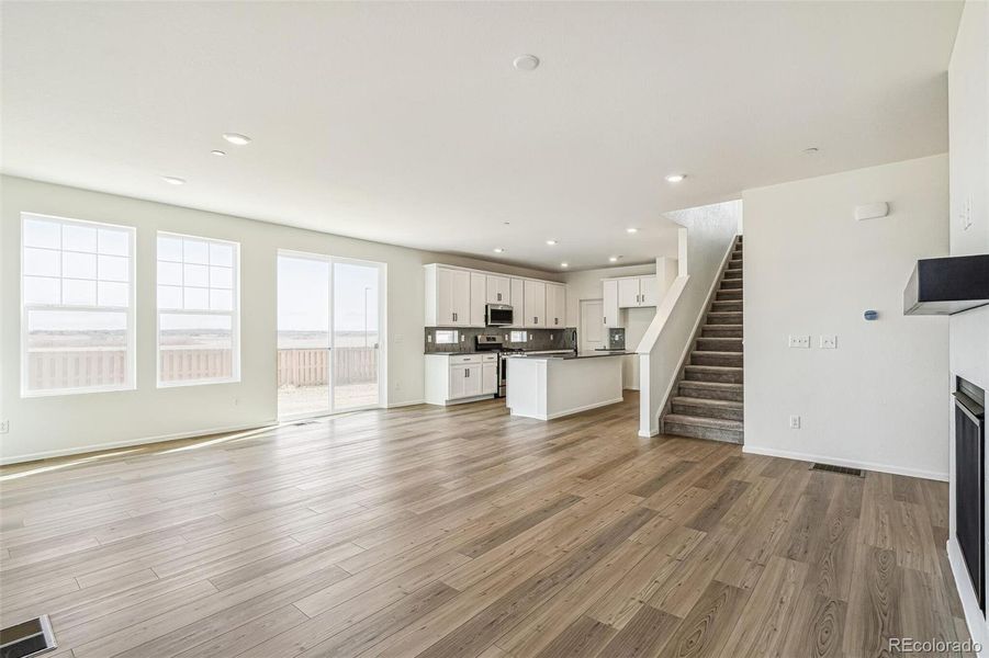 Spacious, unfurnished interior of a new home in , Commerce City (Image 18).