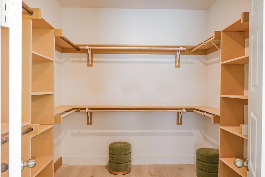 Representative furnished interior of a home built from the The Lilac by Lillian Custom Homes in Polo Ridge, Heath (Image 16).