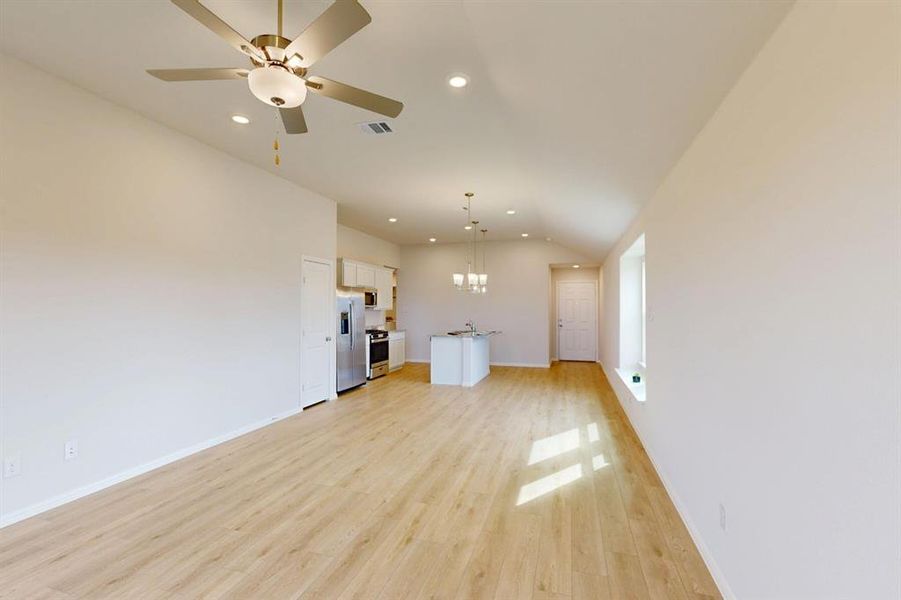 Spacious, unfurnished interior of a new home in Mobberly Farms, Pilot Point (Image 25). Spacious, unfurnished interior of a new home in Mobberly Farms, Pilot Point (Image 25).
