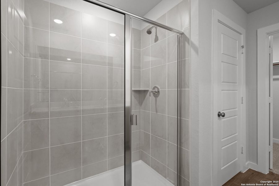 Close-up of interior finishes inside a home in Senna, Leon Valley (Image 15). Close-up of interior finishes inside a home in Senna, Leon Valley (Image 15).