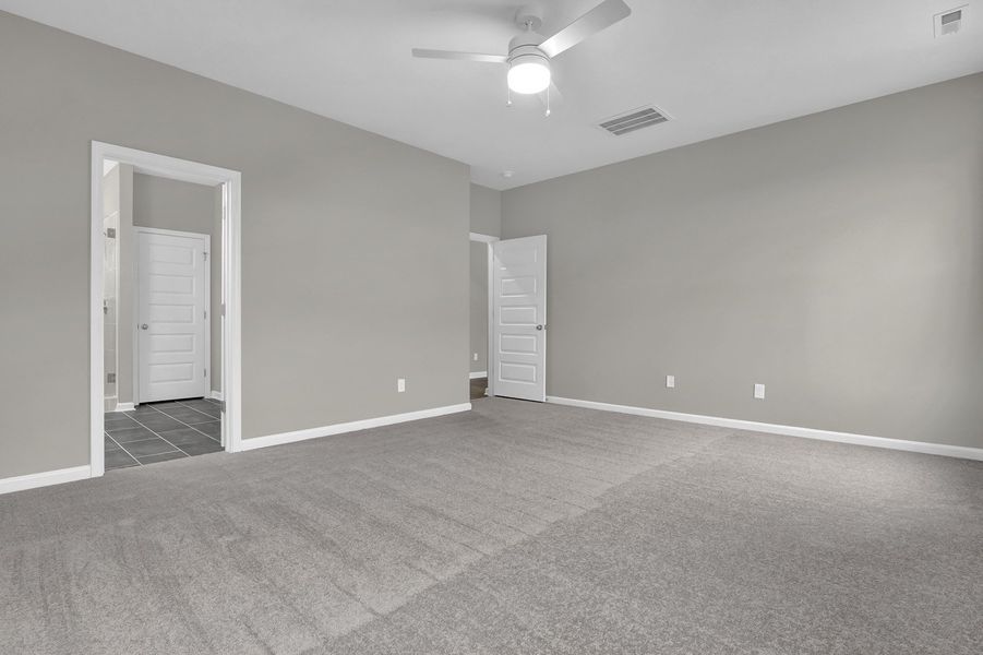 Spacious, unfurnished interior of a new home in Grand Park, Leland (Image 21).