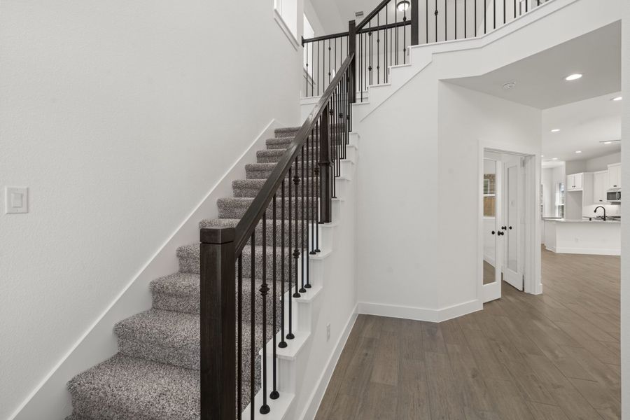 Spacious, unfurnished interior of a new home in The Woodlands Hills, Willis (Image 16).