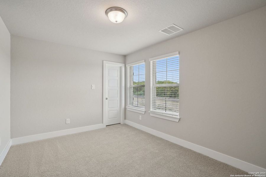 Spacious, unfurnished interior of a new home in Kallison Ranch, San Antonio (Image 30).