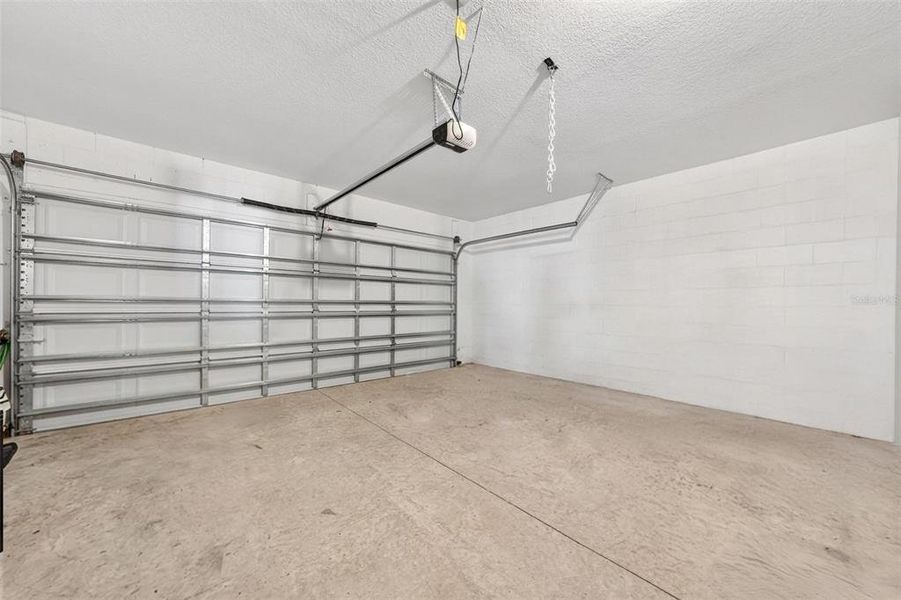 Spacious, unfurnished interior of a new home in Deer Run at Crosswinds, Davenport (Image 24).