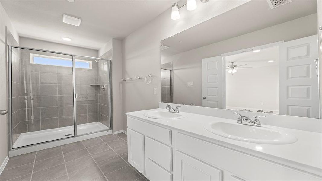 23. 3703 Star Mesa - Bath (4) 23. 3703 Star Mesa - Bath (4)