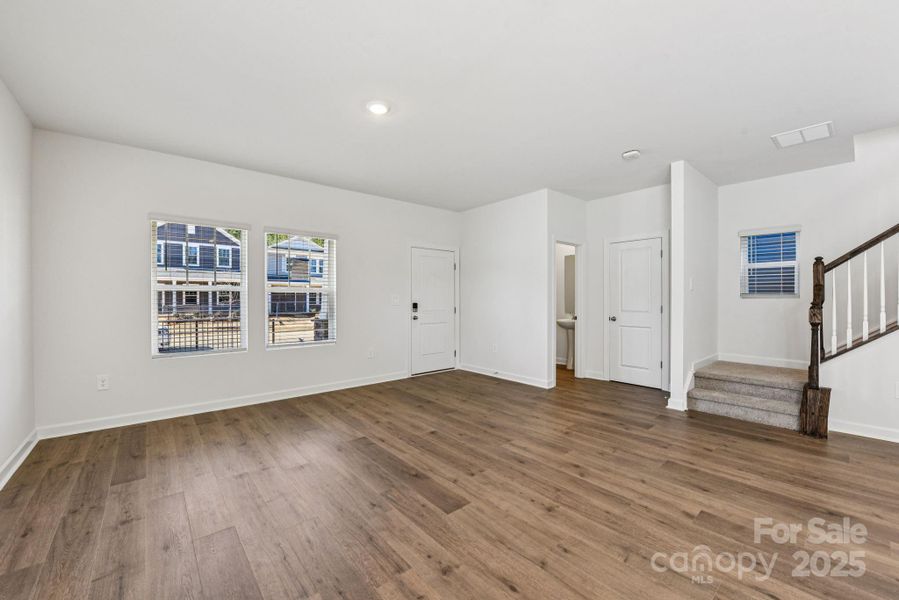 Spacious, unfurnished interior of a new home in Nolen Farm, Gastonia (Image 16).