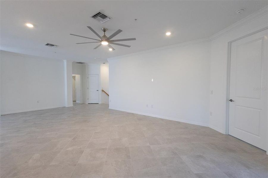 Spacious, unfurnished interior of a new home in , Punta Gorda (Image 26).
