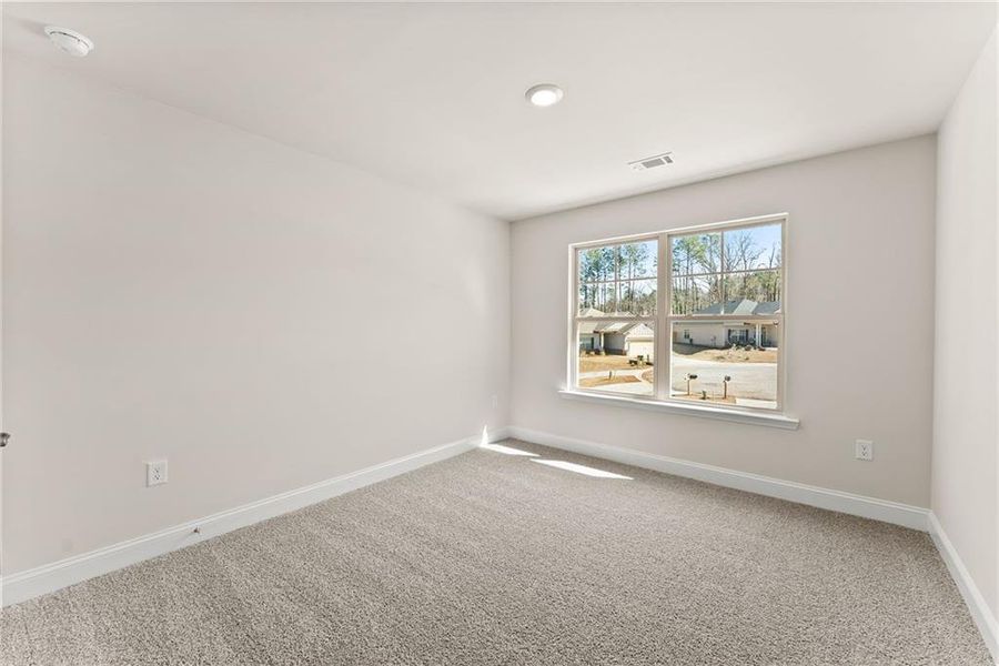 Spacious, unfurnished interior of a new home in Magnolia Villas, Cornelia (Image 36).