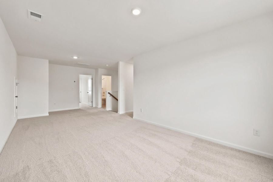 Spacious, unfurnished interior of a new home in Edgefield, Loris (Image 35). Spacious, unfurnished interior of a new home in Edgefield, Loris (Image 35).