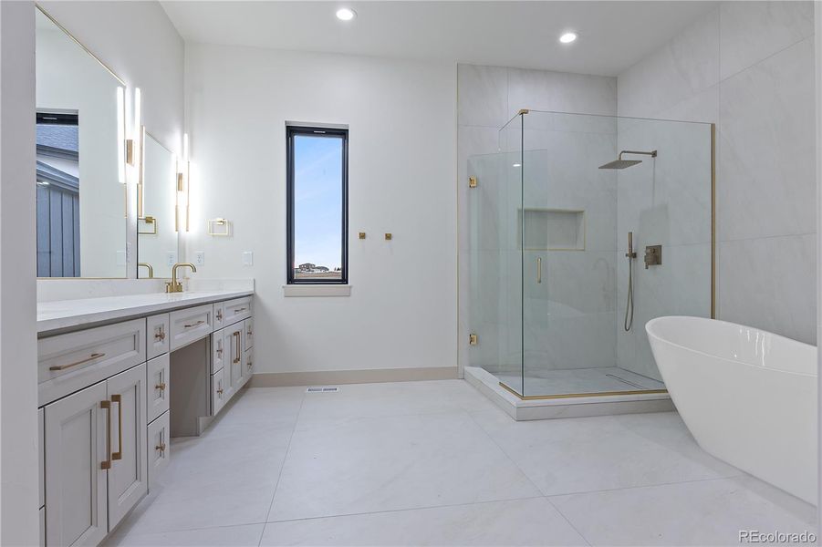 Furnished interior view inside a new home in , Keenesburg (Image 5).