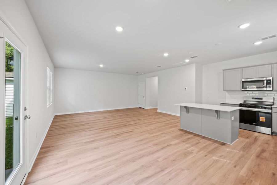 Spacious, unfurnished interior of a new home in Grand Arbor, Blythewood (Image 21).