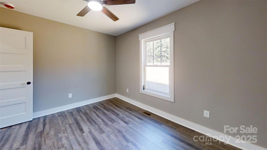 Spacious, unfurnished interior of a new home in , Lawndale (Image 13).