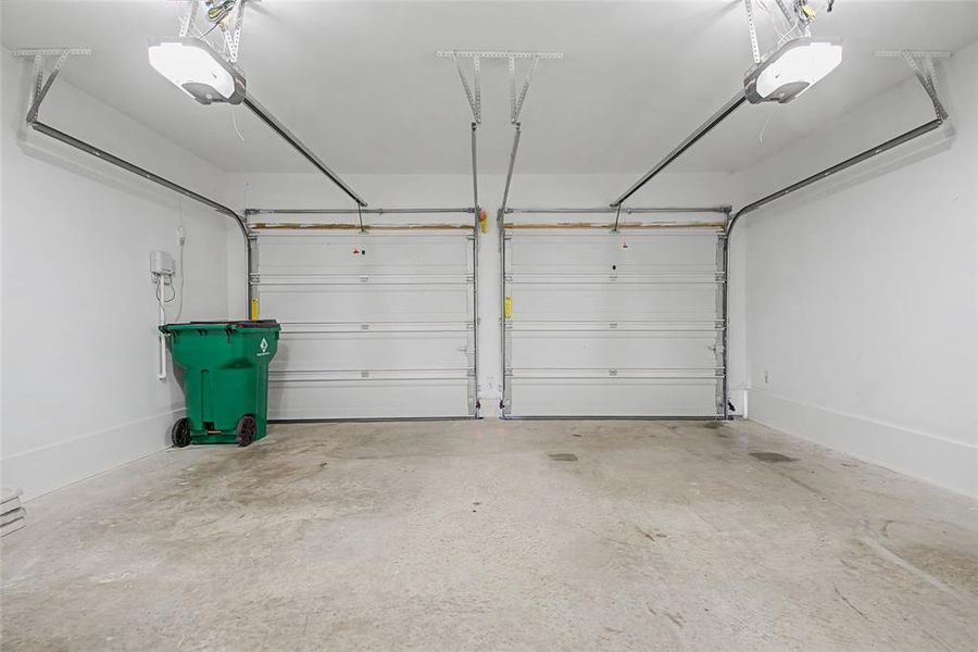 Spacious, unfurnished interior of a new home in Devonshire, Forney (Image 24).