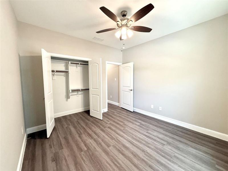 Spacious, unfurnished interior of a new home in , Lake Kiowa (Image 23).