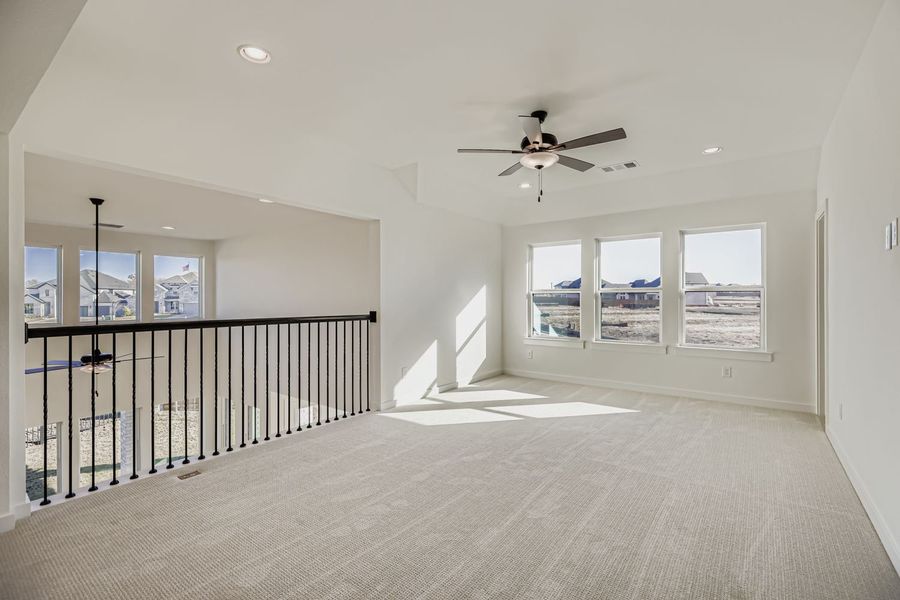 2128 Ten Mile - Game Room