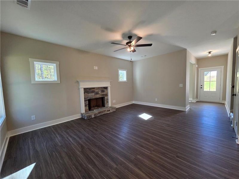 Spacious, unfurnished interior of a new home in Benson Estates, Dallas (Image 15). Spacious, unfurnished interior of a new home in Benson Estates, Dallas (Image 15).