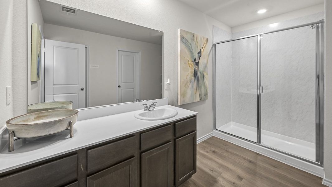 Furnished interior view inside a new home in Saddlebrook, Waxahachie (Image 13).