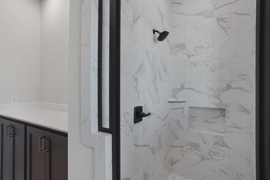 Representative interior finishes for a home built from the Sicily by Chesmar Homes in Berry Creek Highlands, Georgetown (Image 19).