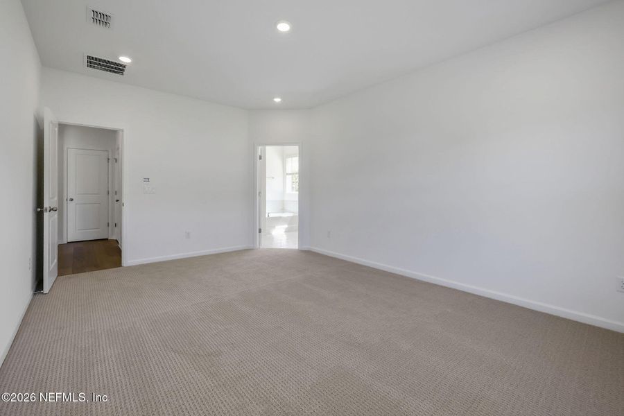 Spacious, unfurnished interior of a new home in Hyland Trail, Green Cove Springs (Image 48). Spacious, unfurnished interior of a new home in Hyland Trail, Green Cove Springs (Image 48).